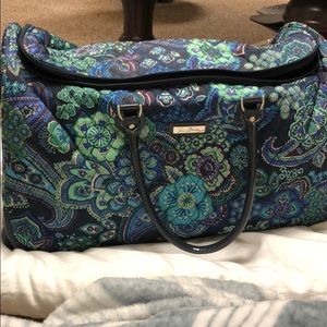 Vera Bradley rolling duffle- BEAUTIFUL colors!